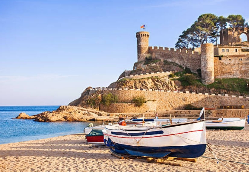 Girona & Tossa Full Day Trip (Costa Brava)